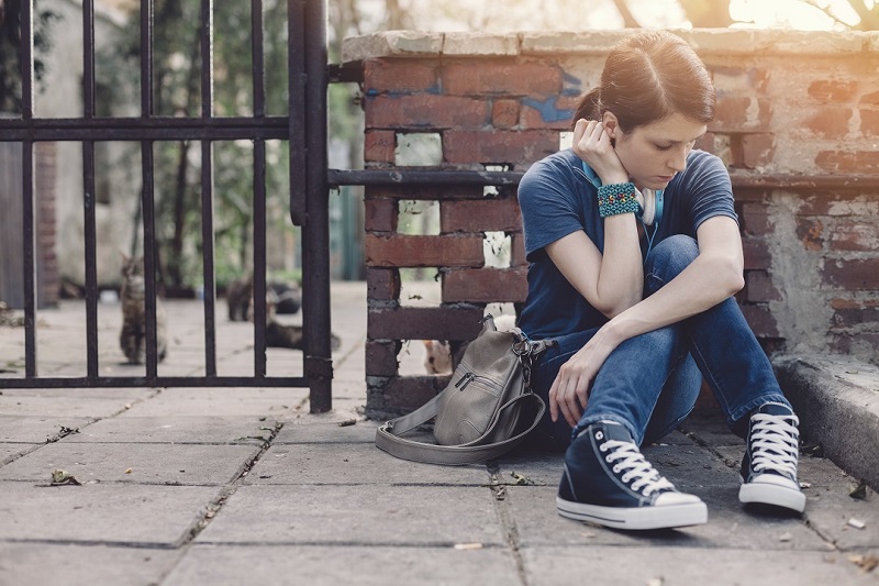 Teenage Moodiness: Why it Occurs and How to Deal with It?