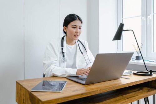 How much should an online doctor certificate cost in 2025?
