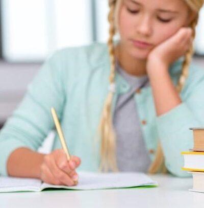 The Impact of Past Exam Papers on Student Performance