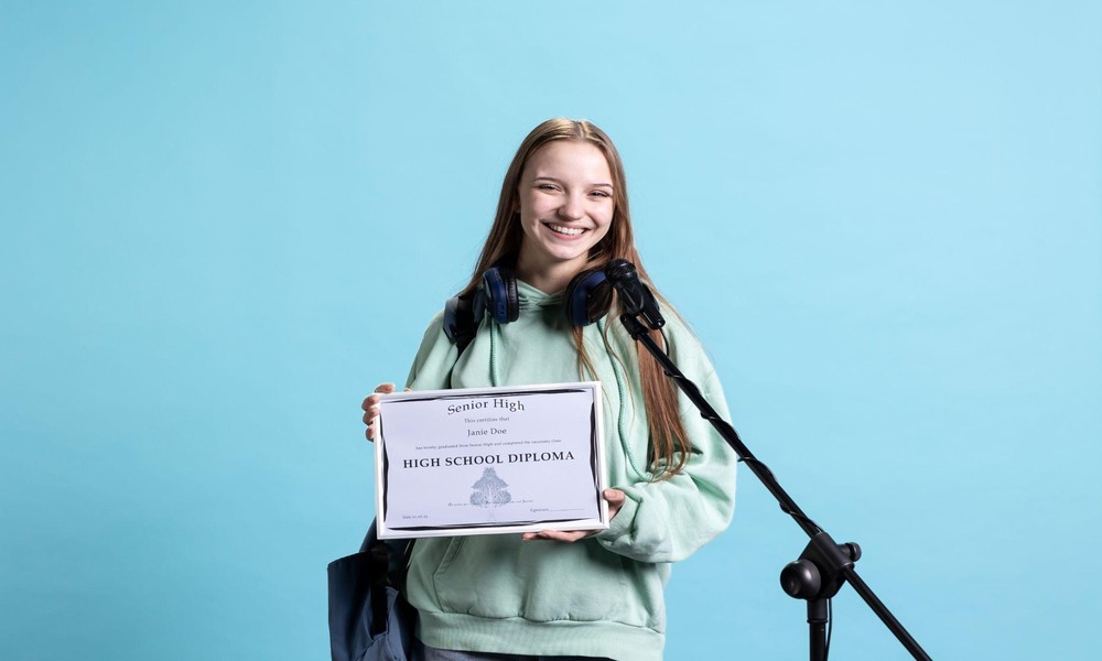 3 Ways to Avoid Conventional School Pitfalls and Gain Academic Success